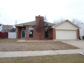 6716 Running Creek Dr