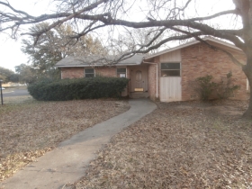 2141 Hermanson Dr