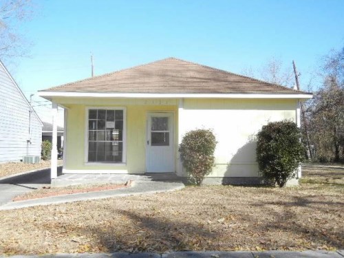 2131 Fountain Ave