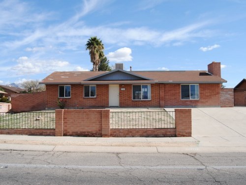 6740 N Camino De La Tierra