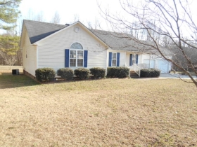 37 Green Way Dr