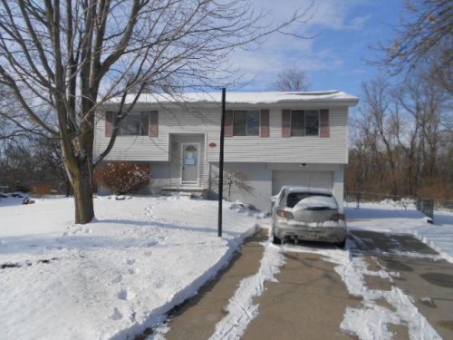 1304 James St