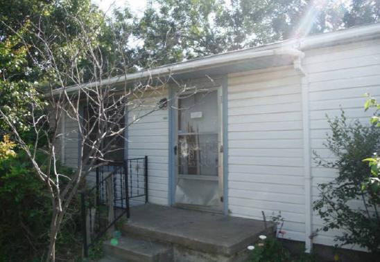 1208 SW 24th Pl