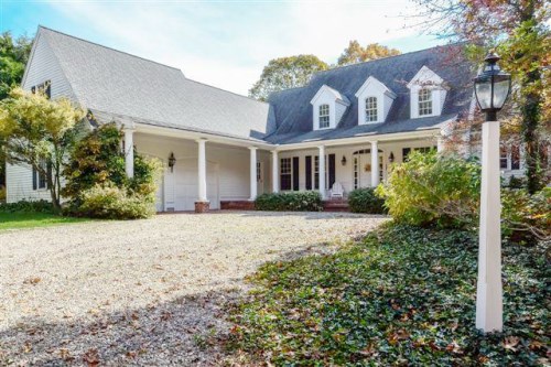 366 Sippewissett Rd