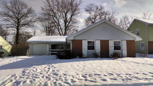 8 Midvale Lane