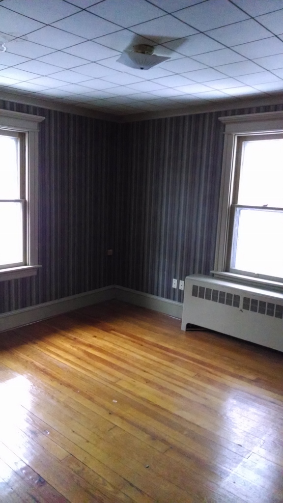 340 W Evesham Ave