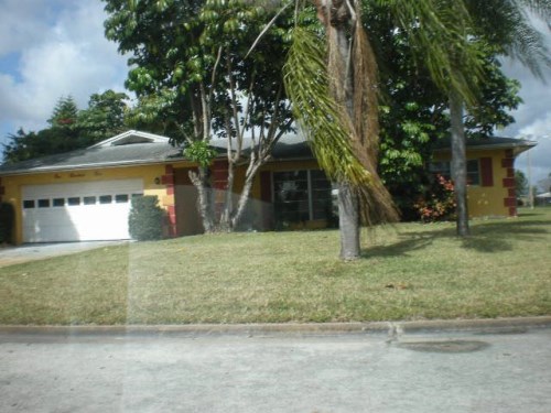 105 Kerr Cr