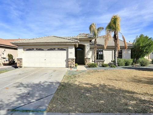 2205 S 82nd Lane