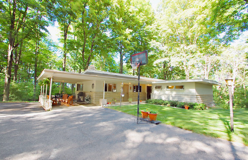 2877 Lake George Rd