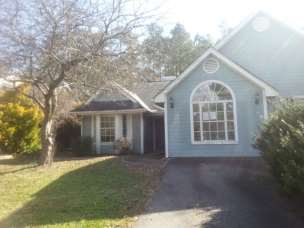 1320 Kendall Dr