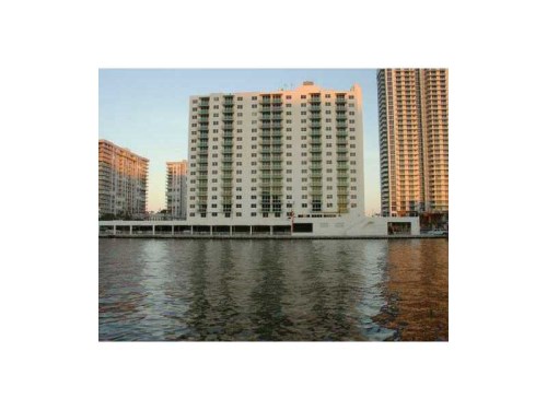 3000 S OCEAN DR REDUCED ! # PH1620