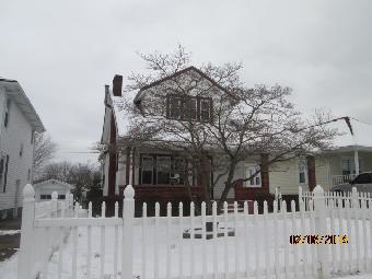 2420 Adams St