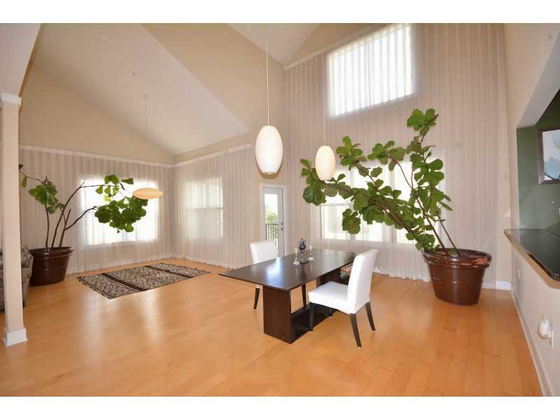 Unit 428 - 799 Hammond Drive