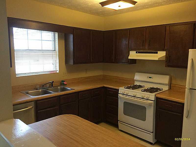 Unit 1 - 2883 Aspen Woods Entry
