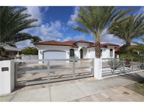1544 SW 143 PL