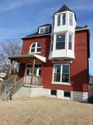 5367 Vernon Ave