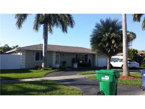 8120 SW 205 ST