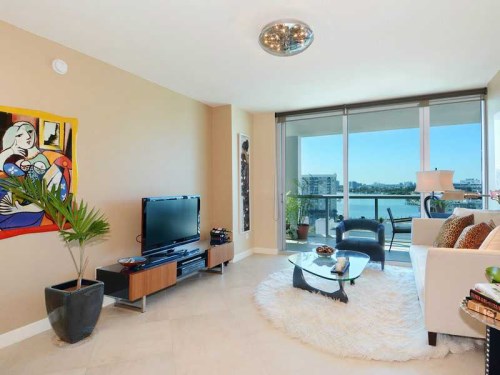 6799 COLLINS AV # 1106