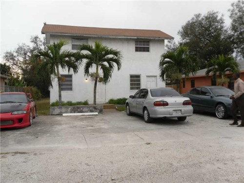 1756 NW 85 ST