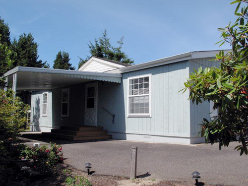 1600 RHODODENDRON DR SP284
