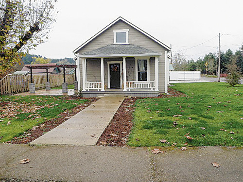 391 SW Oakdale Av