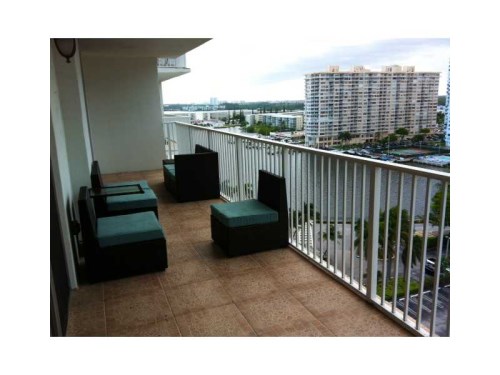 2801 NE 183 ST # 1401W
