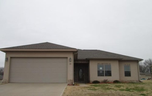 22 Magnolia Dr