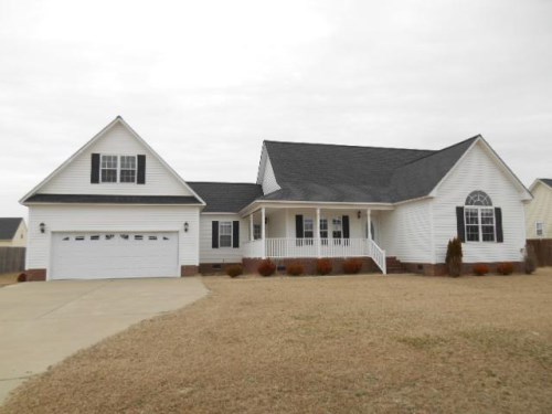 102 Hampton Ln
