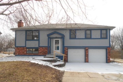 609 SW 35th Ter