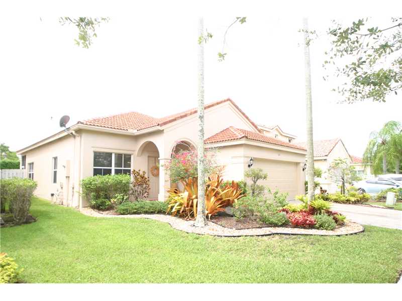 702 WILLOW BEND RD