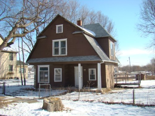 206 Highland Ave