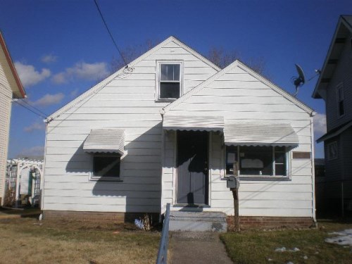 1014 Roslyn Ave SW