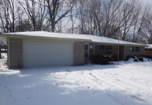 3521 Delmar Rd