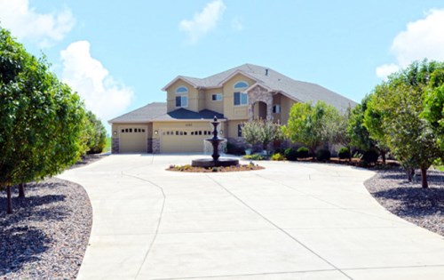 1327 Hilltop Circle
