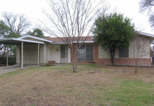 1927 Candlelight Ln