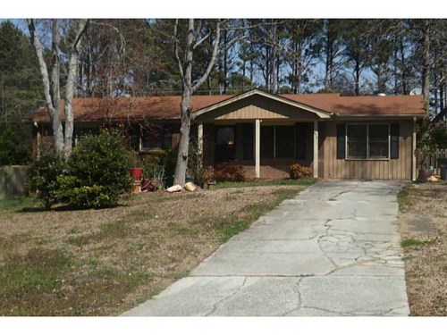 679 Rail Splitter Drive Ne