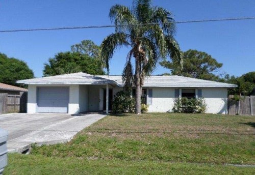 441 SE Thanksgiving Ave.