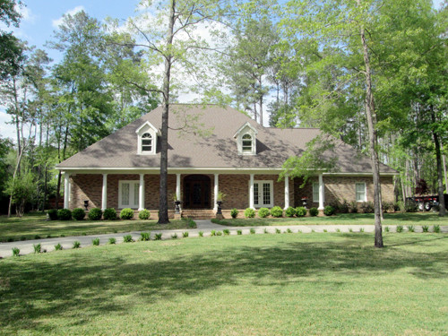 10 GRAND BAYOU