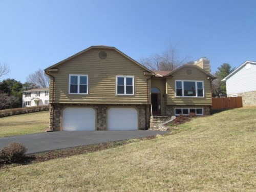 5113 Orchard Circle