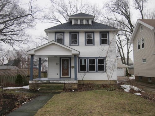 2111 Lakeland Ave
