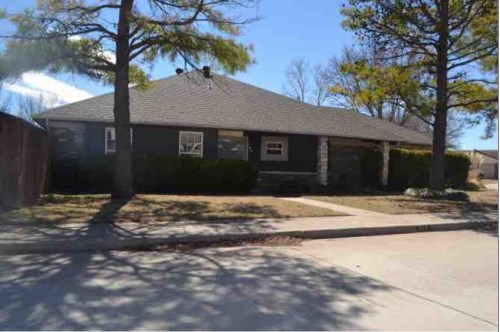 717 Ranchoak Dr