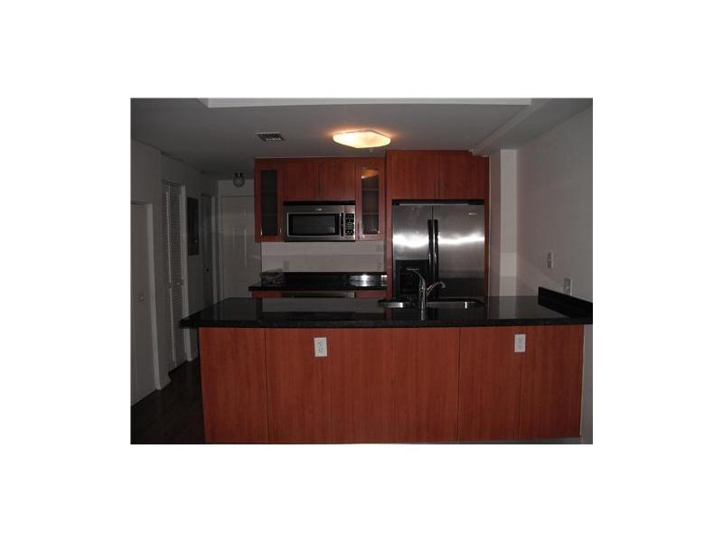 1712 SW 2 AV # 303