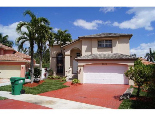 1121 NW 129 PL