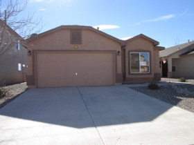 3737 Desert Pinon Dr NE
