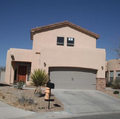 402 Coronado Ln NE