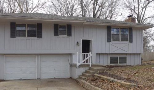 414 SW Parkwood Drive