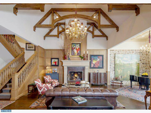1908 CARRIAGE KNOLL DR