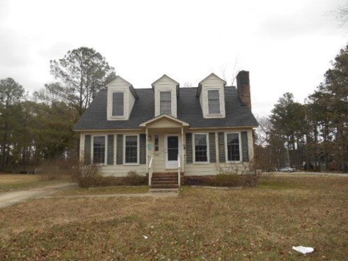 1401 Clubview Dr