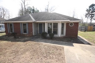5058 Mccaghren Dr