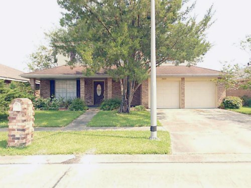 2421 WEST PEARL DR